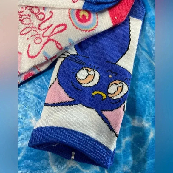 Sailor Moon - Size 4-10 Socks - BNWT ๐๐คตโโ๏ธ๐น๐ช - Picture 4 of 7